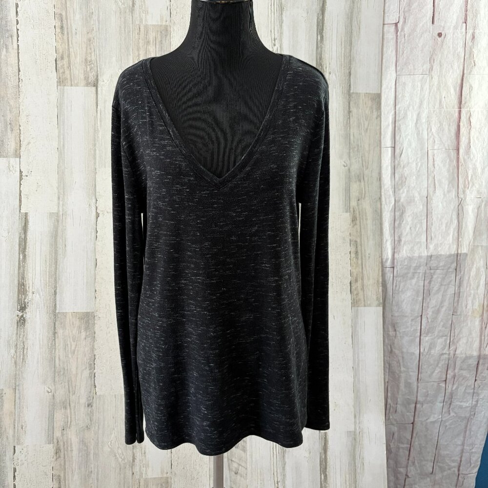 Merona Women's Size Large Basic V-Neck Long Sleeve Tee Heathered Black Color